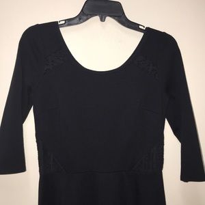 Black juniors large hollister 3/4 sleeve dress💛🌻